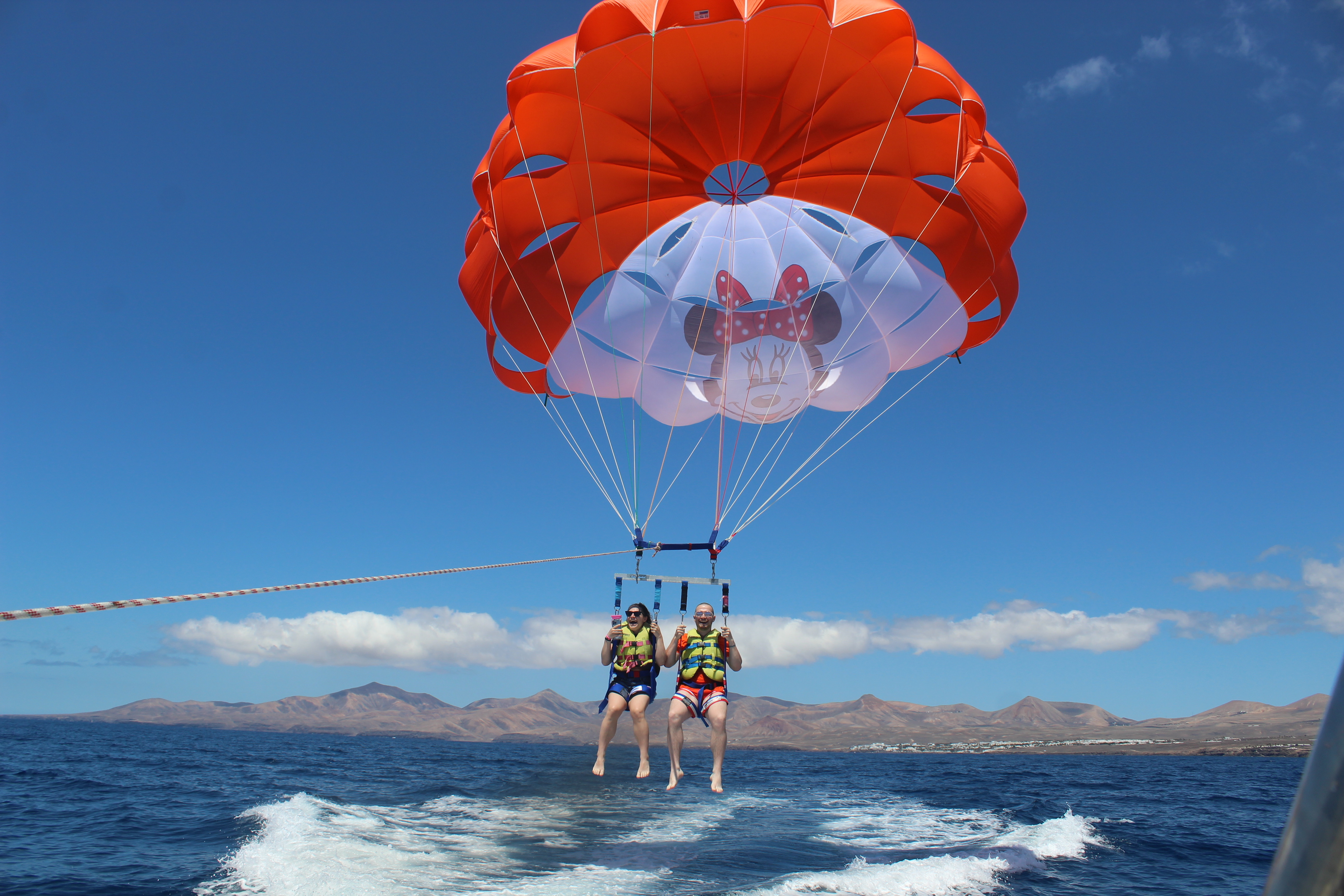 Vibrazione familiare, divertimento, presenza